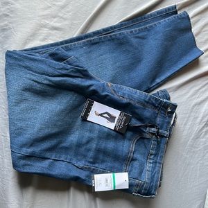 Blue jeans, BNWT 19.5 inch waist, 21 stretched